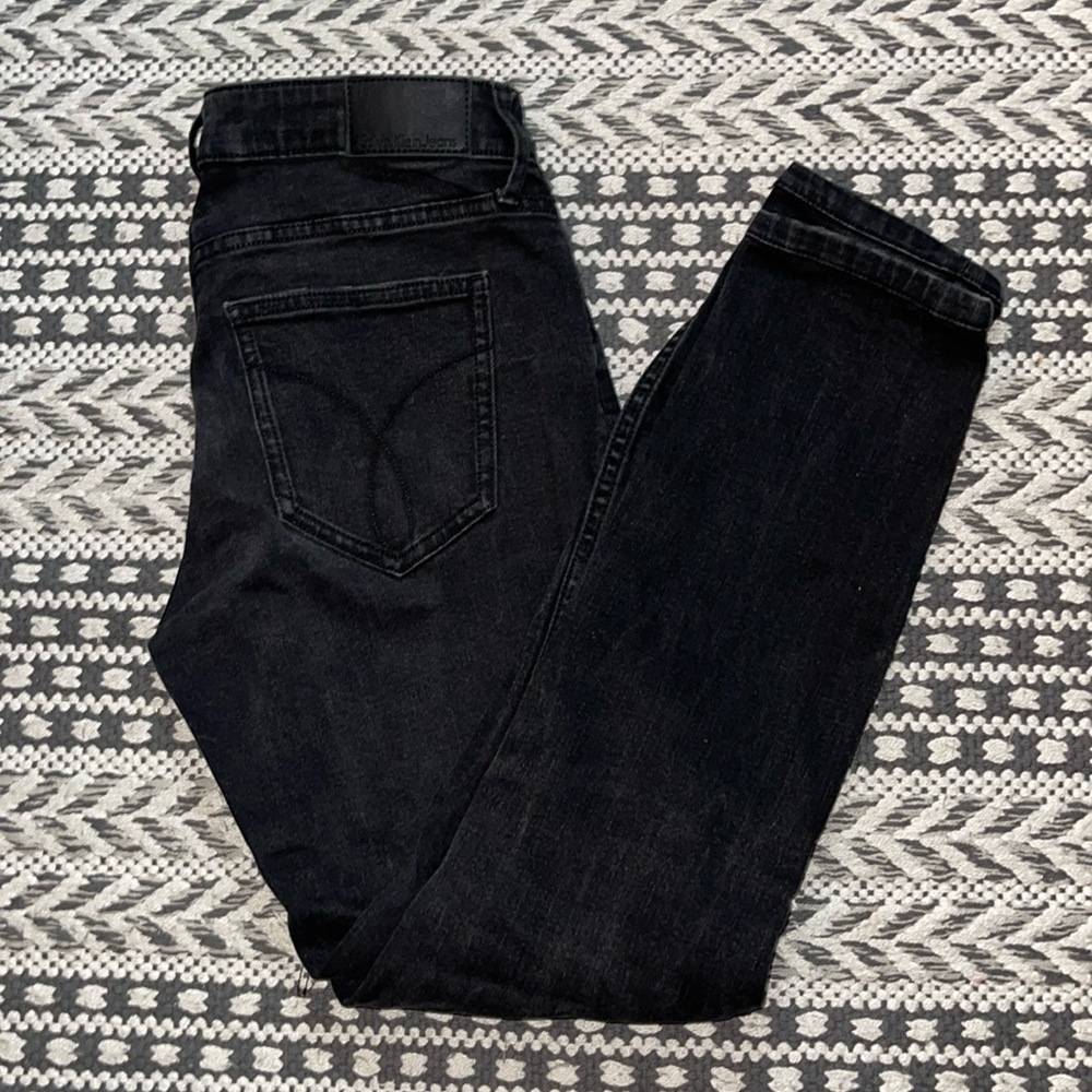 CALVIN KLEIN JEANS 4x32 Straight Skinny Ripped Washed Effect